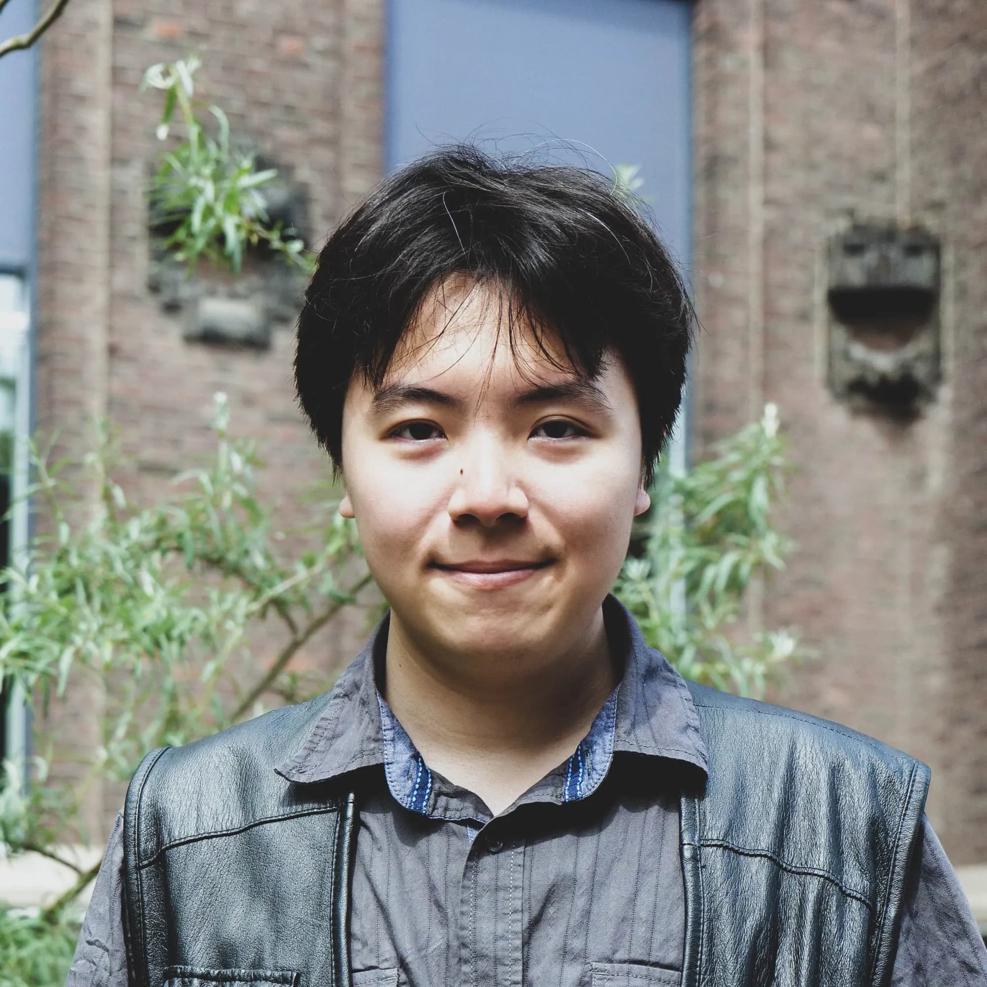 Hongyu Ye